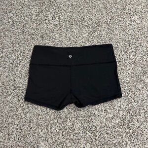 Lululemon Women's Black Shorts